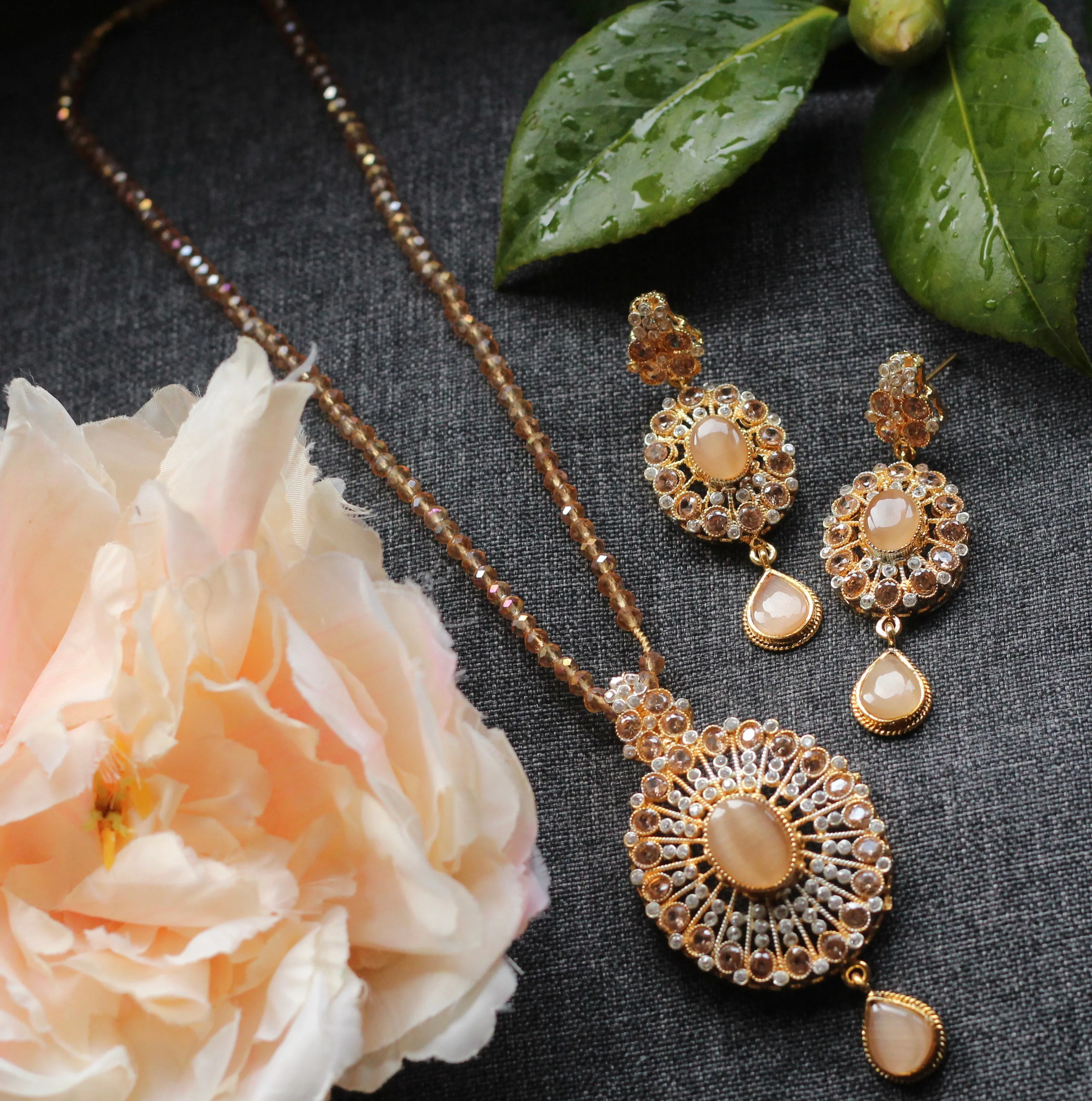 ALAYA LONG PENDANT SETS