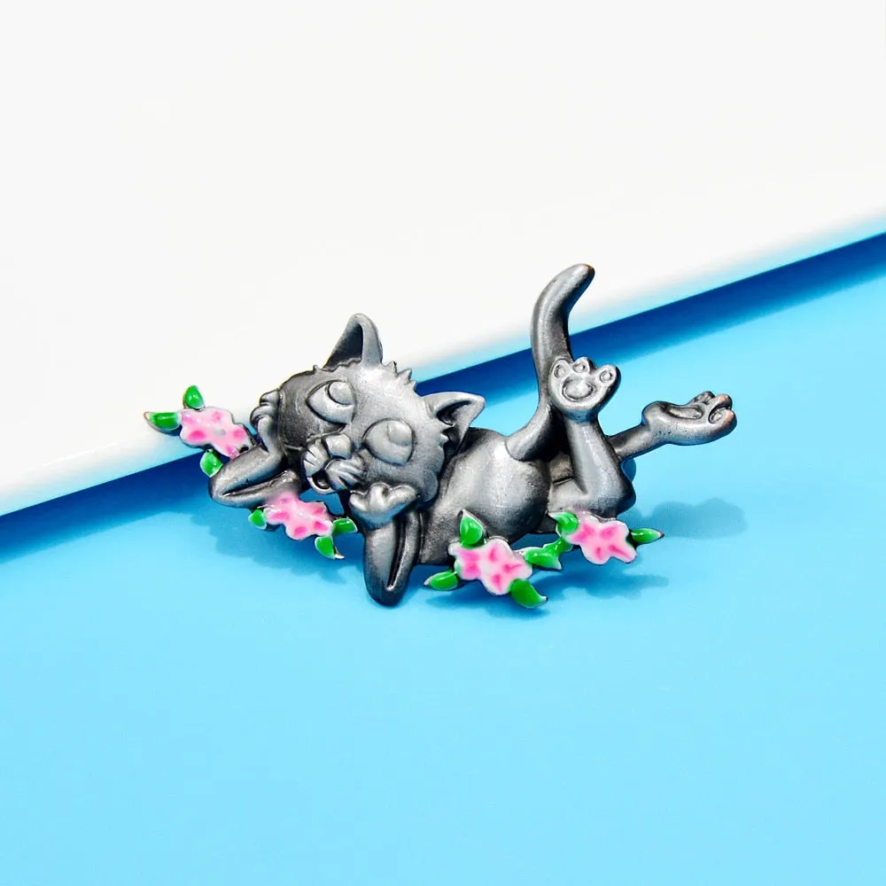 Cute Small Cat Brooches For Women Vintage Kitty Pin Animal Design Fashion Accessories