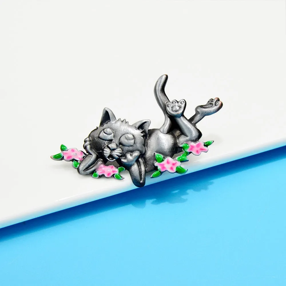 Cute Small Cat Brooches For Women Vintage Kitty Pin Animal Design Fashion Accessories