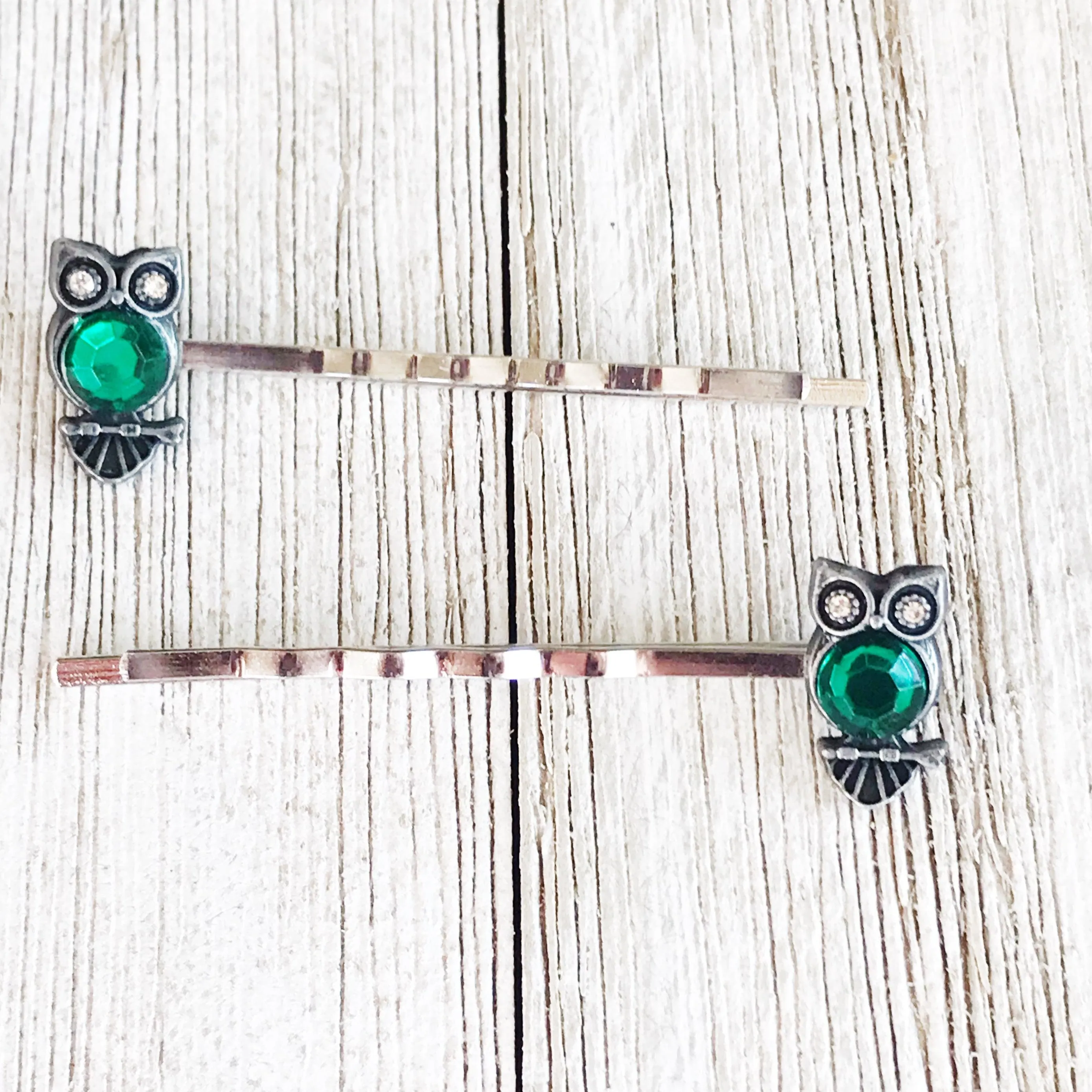 Green Rhinestone Owl Bobby Pins: Sparkling Owl Accents for Unique Hairstyles