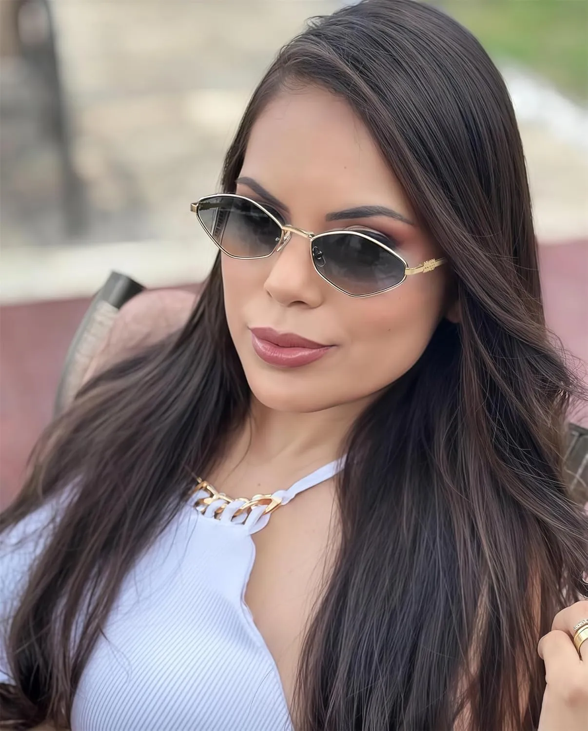 Rmerom Retro Irregular Metal Sunglasses for Women Men, 2025 Trendy Vintage 90s Chic Small Narrow Gold Frame Sun Glasses