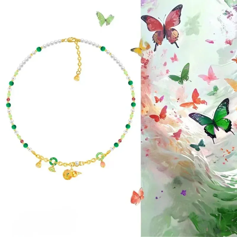 VAIGE Elegant Green Bead and White Pearl Gourd Pendant Necklace