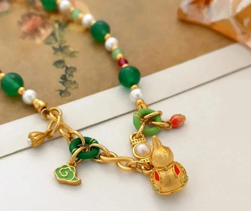VAIGE Elegant Green Bead and White Pearl Gourd Pendant Necklace