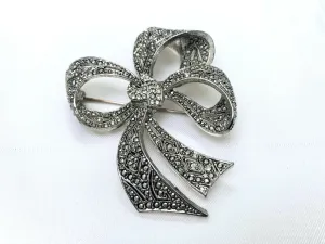 Vintage Oscar De La Renta Large Bow Brooch