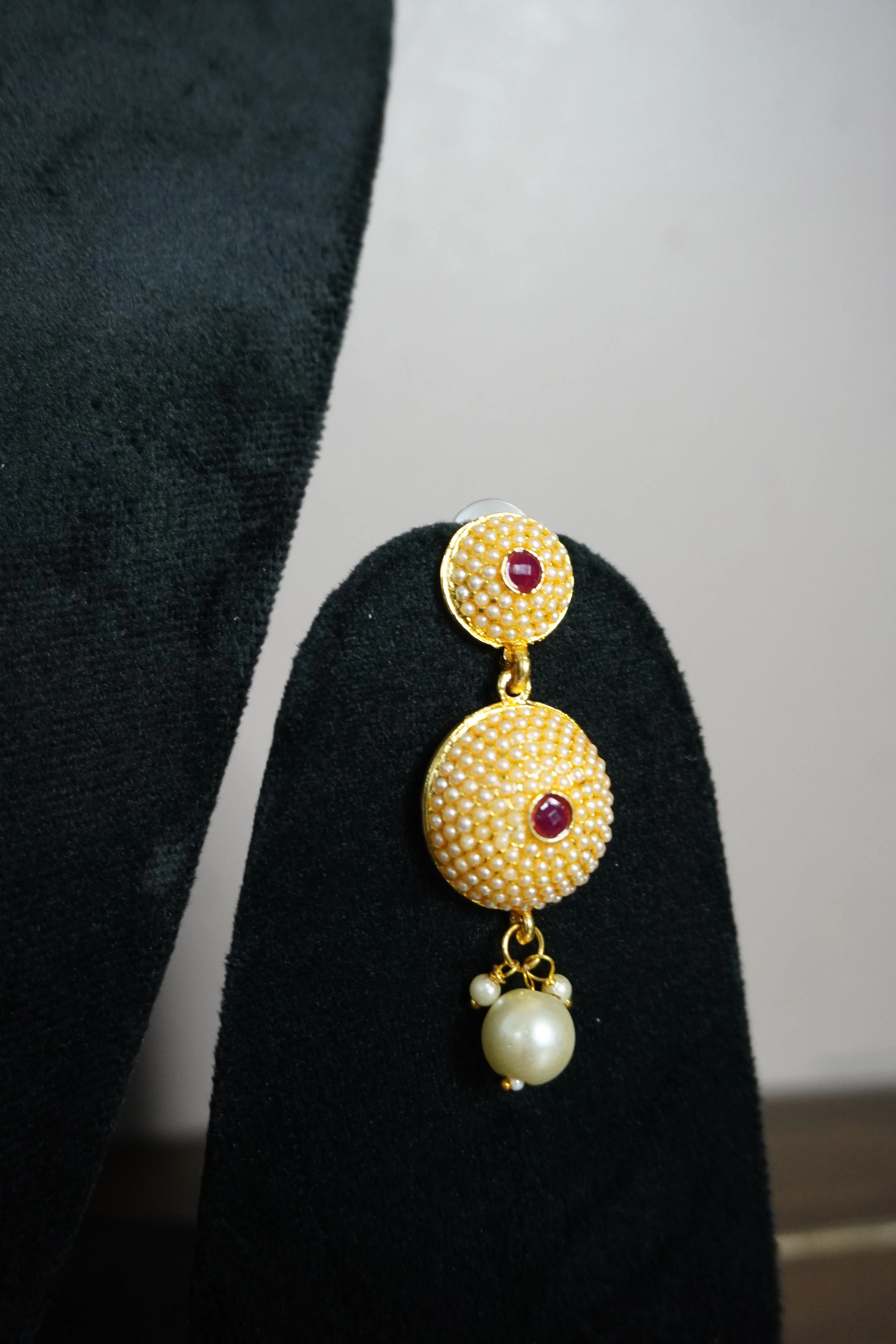 White Colour Gold Plated Pearl Necklace with Earring