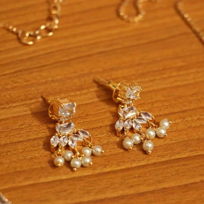 WHITE PEARL NECKLACE-SETS